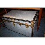 A VINTAGE SILVER PACKING TRUNK W -92 CM