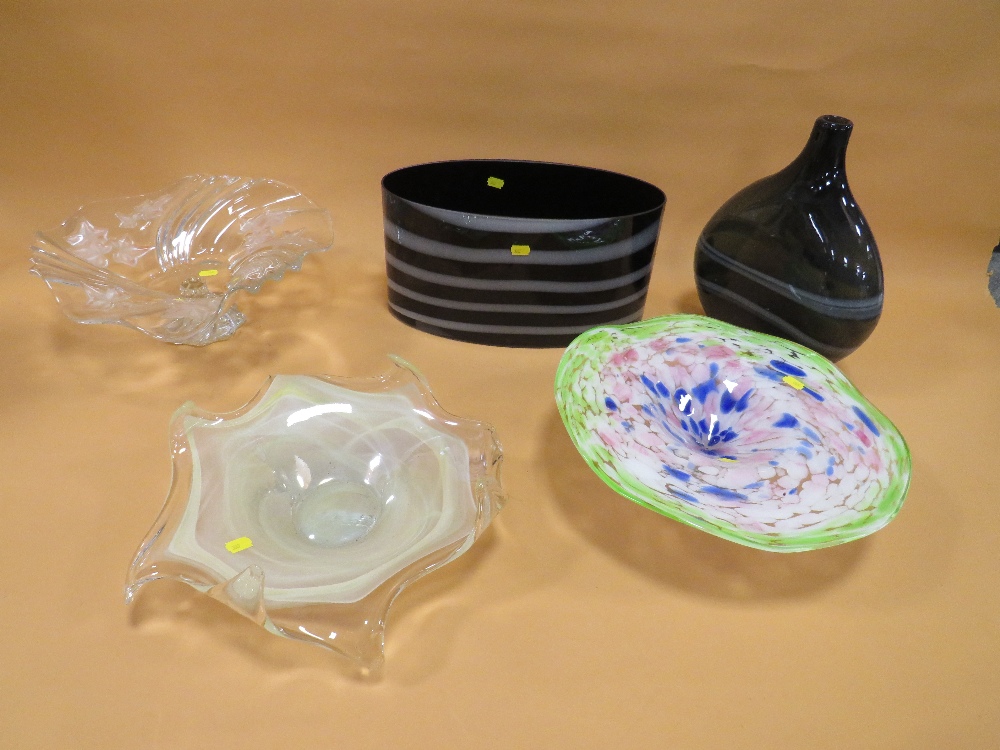 FIVE PIECES OF MOSTLY MODERN STUDIO GLASSWARE