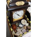 A SMALL TRAY OF MINIATURE TRINKET POTS, TOGETHER WITH A REPRODUCTION MANTEL CLOCK AND A TRAY OF