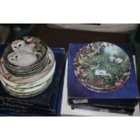 A QUANTITY OF BOXED AND UNBOXED COLLECTOR'S PLATES, MAINLY DOULTON