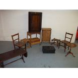 A SELECTION OF EIGHT ITEMS TO INCLUDE AN ANTIQUE CORNER CUPBOARD, TWO CHAIRS, A LEATHER INLAID