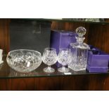 A COLLECTION OF BOXED GLASS TO INCLUDE EDINBURGH CRYSTAL AND THOMAS WEBB, DECANTER, FRUIT BOWLS