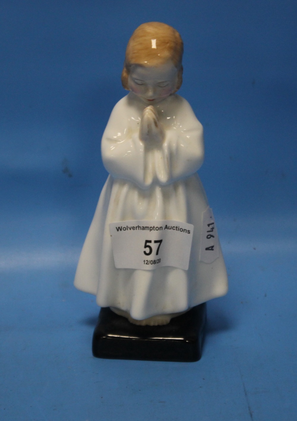 A ROYAL DOULTON FIGURINE '"BEDTIME'" HN1978