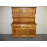 A PINE WELSH DRESSER / DISPLAY UNIT