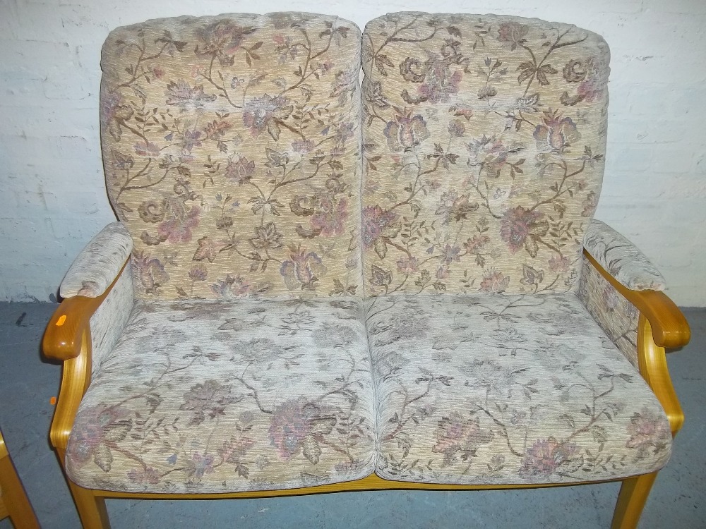 A TWO PIECE SUITE COMPRISING TWO SEATER SOFA AND A CHAIR - Image 3 of 3