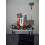 A SELECTION OF TOOLS TO INCLUDE A TORQUE WRENCH