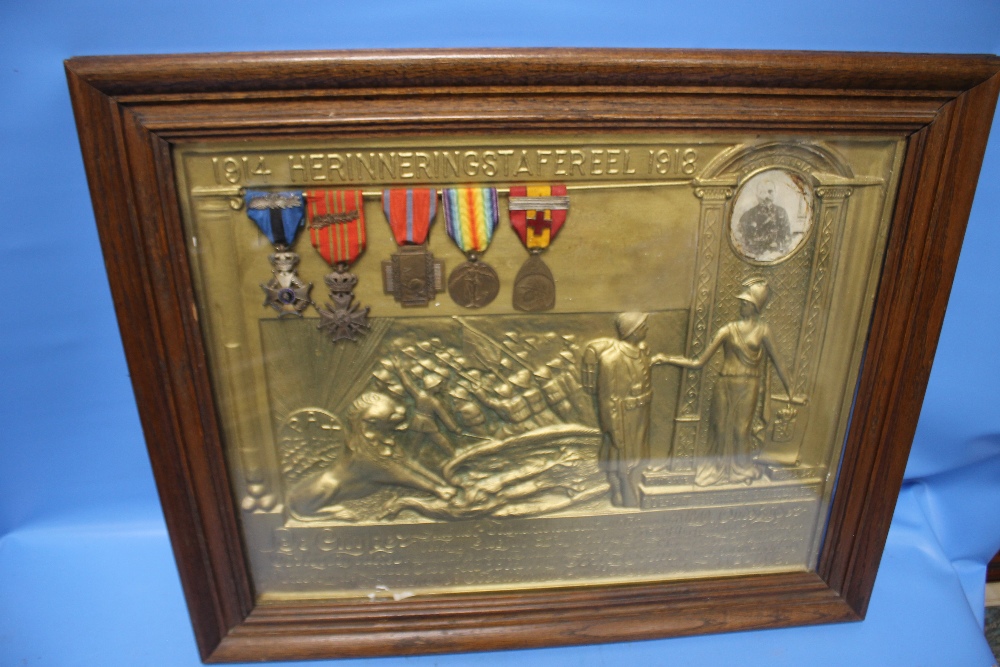 A GROUP OF FIVE WORLD WAR I MEDALS AWARDED TO BELGIAN SOLDIER AUGUST-EDOUARD DE CYPER TO INCLUDE