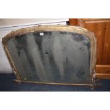 AN ANTIQUE GILT ARCHED OVERMANTLE MIRROR H-85 CM W-125 CM S/D