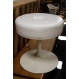 A RETRO WHITE CIRCULAR STOOL H-43 CM