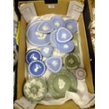 TWO BOXES OF WEDGWOOD BLUE AND GREEN JASPERWARE