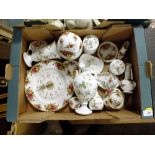 A BOX OF ROYAL ALBERT OLD COUNTRY ROSES AND WEDGWOOD WILD STRAWBERRY