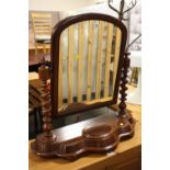 A VICTORIAN MAHOGANY SWING DRESSING MIRROR H-70 CM W-70 CM