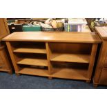 A MODERN M&S HEMSLEY RANGE OPEN BOOKCASE H-83 CM W-150 CM