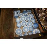 A TRAY OF BLUE WEDGWOOD JASPERWARE TO INCLUDE PIN DISHES, SMALL VASES ETC.