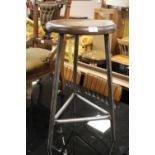 AN INDUSTRIAL STYLE METAL WOOD STOOLS, H 66.5 CM