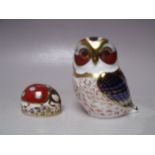 A ROYAL CROWN DERBY TAWNY OWL PAPERWEIGHT, gold stopper, no box, H 9.5 cm, together with a Royal