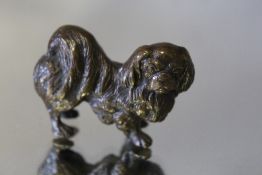 AN AUSTRIAN TYPE BRONZE OF A PEKINGESE DOG, W 5 cm