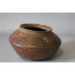 PRE COLUMBIAN STYLE CLAY POT, H 7 cm