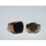 A HALLMARKED 9CT GOLD SIGNET RING SET WITH BLACK ONYX PANEL, ring size T, 7.2 g, together with