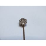 A DIAMOND STICK PIN, H 5.25 cm