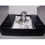 A ROYAL CROWN DERBY COLLECTORS GUILD SCRUFF PUPPY PAPERWEIGHT, gold stopper, with box, L 9 cm