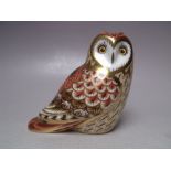 A ROYAL CROWN DERBY COLLECTORS GUILD SHORT EARED OWL PAPERWEIGHT, gold stopper, with box, H 10.5 cm