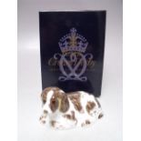 A ROYAL CROWN DERBY COLLECTORS GUILD SCRUFF THE DOG PAPERWEIGHT, gold stopper, with box, W 9 cm