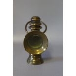 A NOVELTY BRASS BONBONNIERE IN THE FORM OF A LANTERN, H 6.5 cm