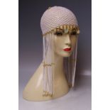 A WHITE AND GOLD BEADED RETRO / 1920S STYLE FLAPPER HEADDRESS / CAP