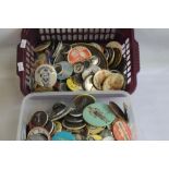 A COLLECTION OF VINTAGE BUTTON BADGES, various types to include politics, religion, advertising etc