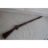 A MID 19TH CENTURY BORE MUZZLE LOADING MUSKET, V.R cypher to lock, length 138 cm
