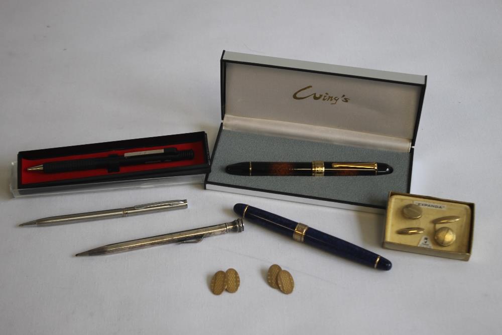 A WINGS FOUNTAIN PEN IN "CHINA SOUTHERNES" PRESENTATION BOX, together with a Seiko Pen, an