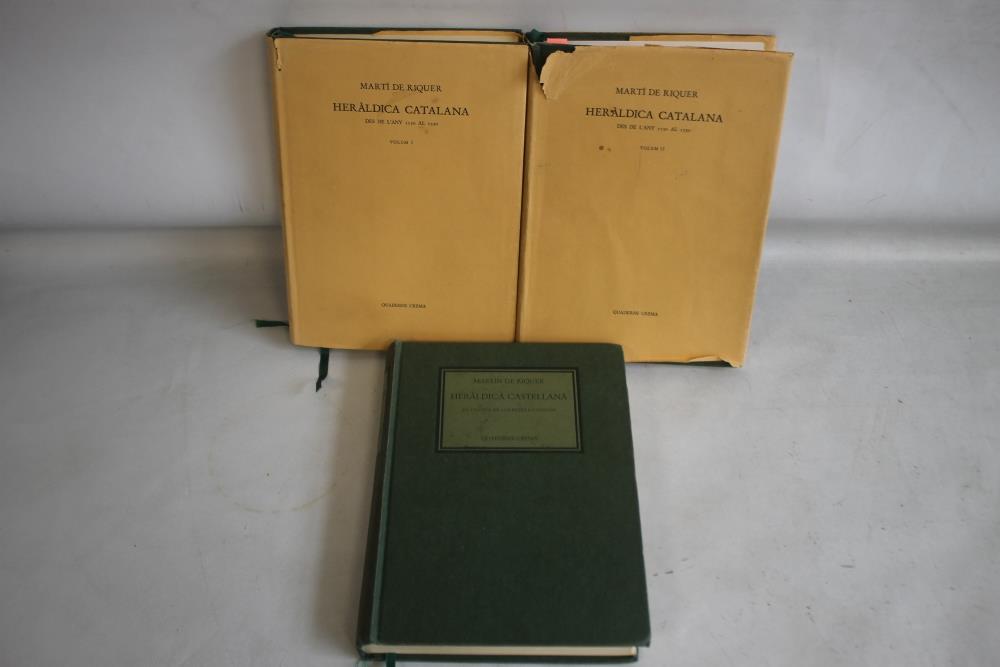 MARTI DE RIQUER - "HERALDICA CATALANA DES L'ANY 1150 AL 1550", 1983, 2 Vols. together with Martin De