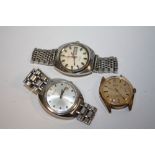 THREE GENTS WRIST WATCHES TO INCLUDE AN EVERITE EXAMPLE