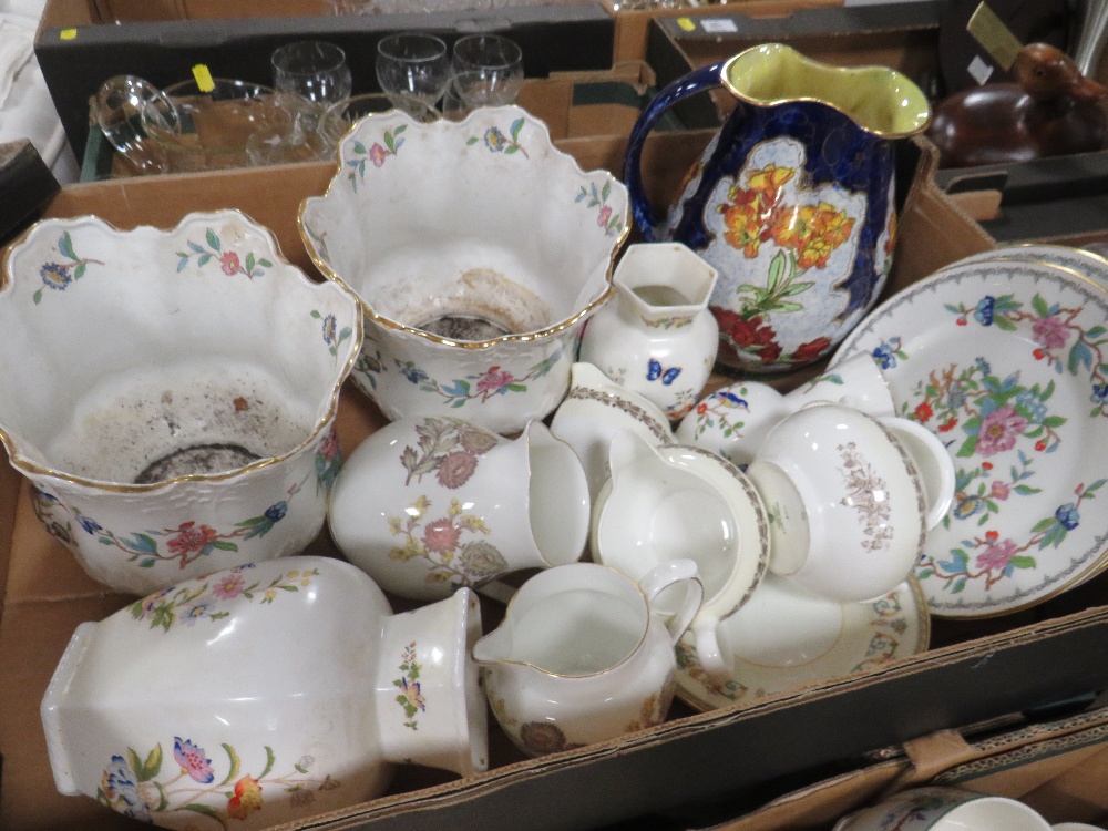 THREE TRAYS OF ASSORTED CERAMICS ETC. TO INCLUDE AYNSLEY, PORTMEIRION, WEDGWOOD, ROYAL WINTON JUG - Image 2 of 3