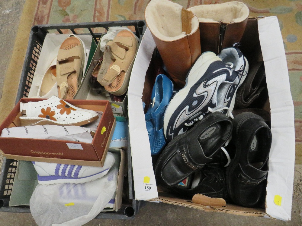 TWO TRAYS OF ASSORTED VINTAGE AND MODERN FOOTWEAR ETC