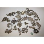 A BAG OF VINTAGE MARCASITE BROOCHES ETC.