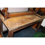 A VINTAGE WOODEN WORK BENCH H-84 CM L-154 CM