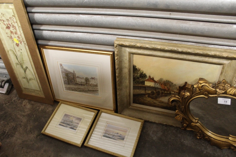 A BASKET OF PICTURES AND PRINTS TO INCLUDE A SMALL GILT FRAMED WALL MIRROR, A GILT FRAMED OIL ON