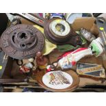 A TRAY OF COLLECTABLES TO INCLUDE AN OAK WALL BAROMETER, FIGURATIVE CERAMIC WHISKY BOTTLE ETC.