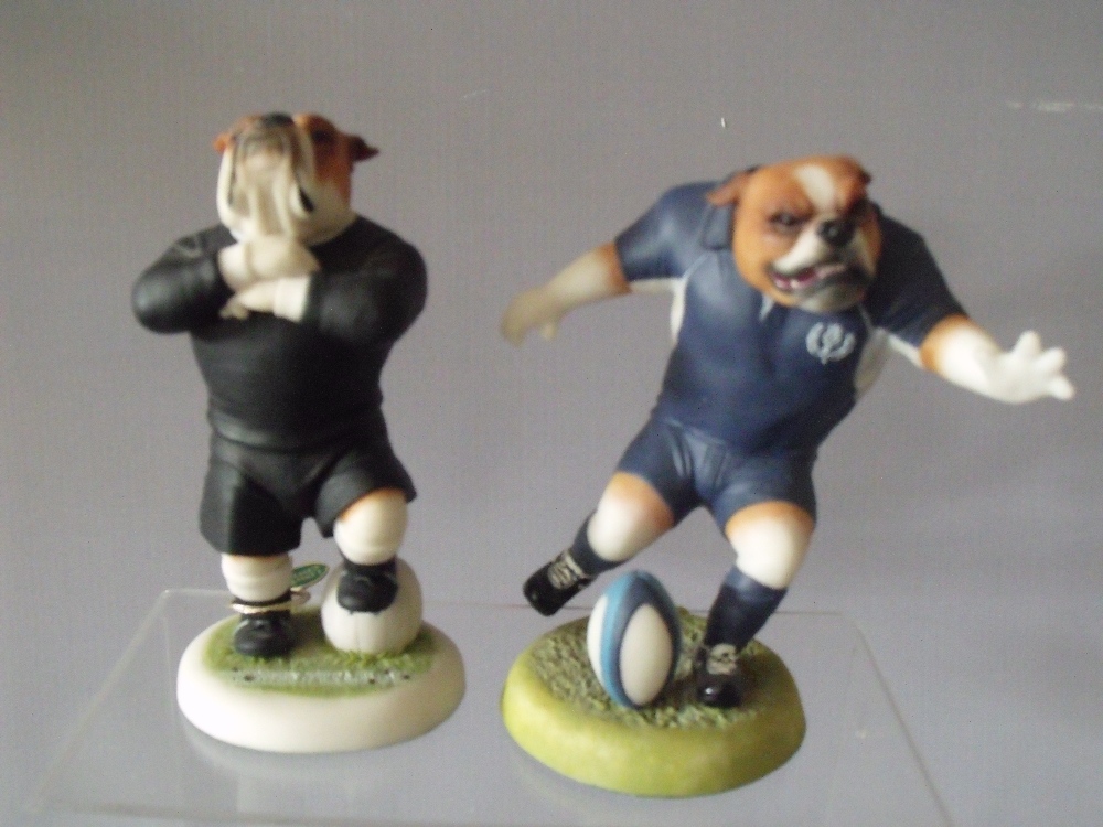 FOUR BOXED ROBERT HARROP SPECIAL LIMITED EDITION DOG FIGURES, comprising three Bulldog rugby themed - Image 4 of 9