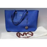 A MICHAEL KORS SAFFIANO LEATHER LARGE TOTE BAG IN SAPPHIRE BLUE, open top with grey logo fabric