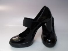 A BOXED PAIR OF HOGAN 'OPTY BEBE' BLACK PATENT MARY JANE STYLE SHOES, EU size 39Condition Report: