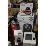 A QUANTITY OF ELECTRICAL GOODS TO INCLUDE A BLUETOOTH JUKE BOX STATION, AN AIR FRYER, A COFFEE MAKER