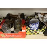 THREE SMALL TRAYS OF CERAMICS AND GLASSWARE TO INCLUDE A BLUE AND WHITE BISCUIT BARREL