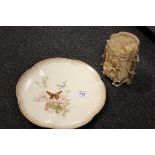 A HAND PAINTED ROYAL WORCESTER CABINET PLATE WITH BUTTERFLY DETAIL, TOGETHER WITH A ROYAL