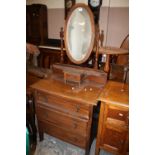 A VINTAGE OAK DRESSING TABLE