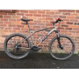 A GT AGGRESSOR COMP MOUNTAIN BIKE