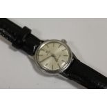 A LADIES OMEGA SEAMASTER LADYMATIC AUTOMATIC WRISTWATCH