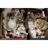 TWO TRAYS OF ROYAL ALBERT OLD COUNTRY ROSES CERAMICS TO INCLUDE A JUG AND BOWL, LIDDED VASES,